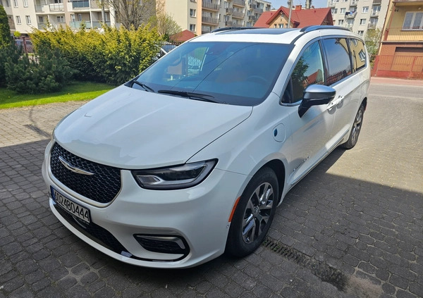 Chrysler Pacifica cena 352887 przebieg: 107, rok produkcji 2023 z Biecz małe 667